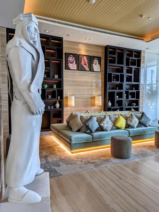 Citadines Abha Aparthotel ภายนอก รูปภาพ A butler at the Ritz-Carlton, DIFC, Dubai